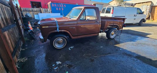 F100 CUSTOM