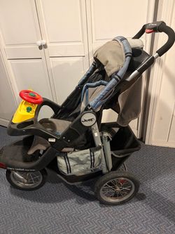 Jeep Liberty Limited Stroller
