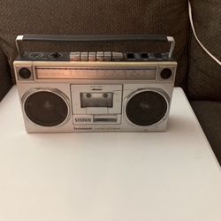 Boombox Raideo