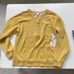 Woman's Size 4-6 Long Sleeve Cotton Yellow Shirt