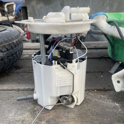 Parted Out 08 Fit Fuel Pump 