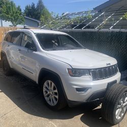 2017 Jeep Grand Cherokee Parts