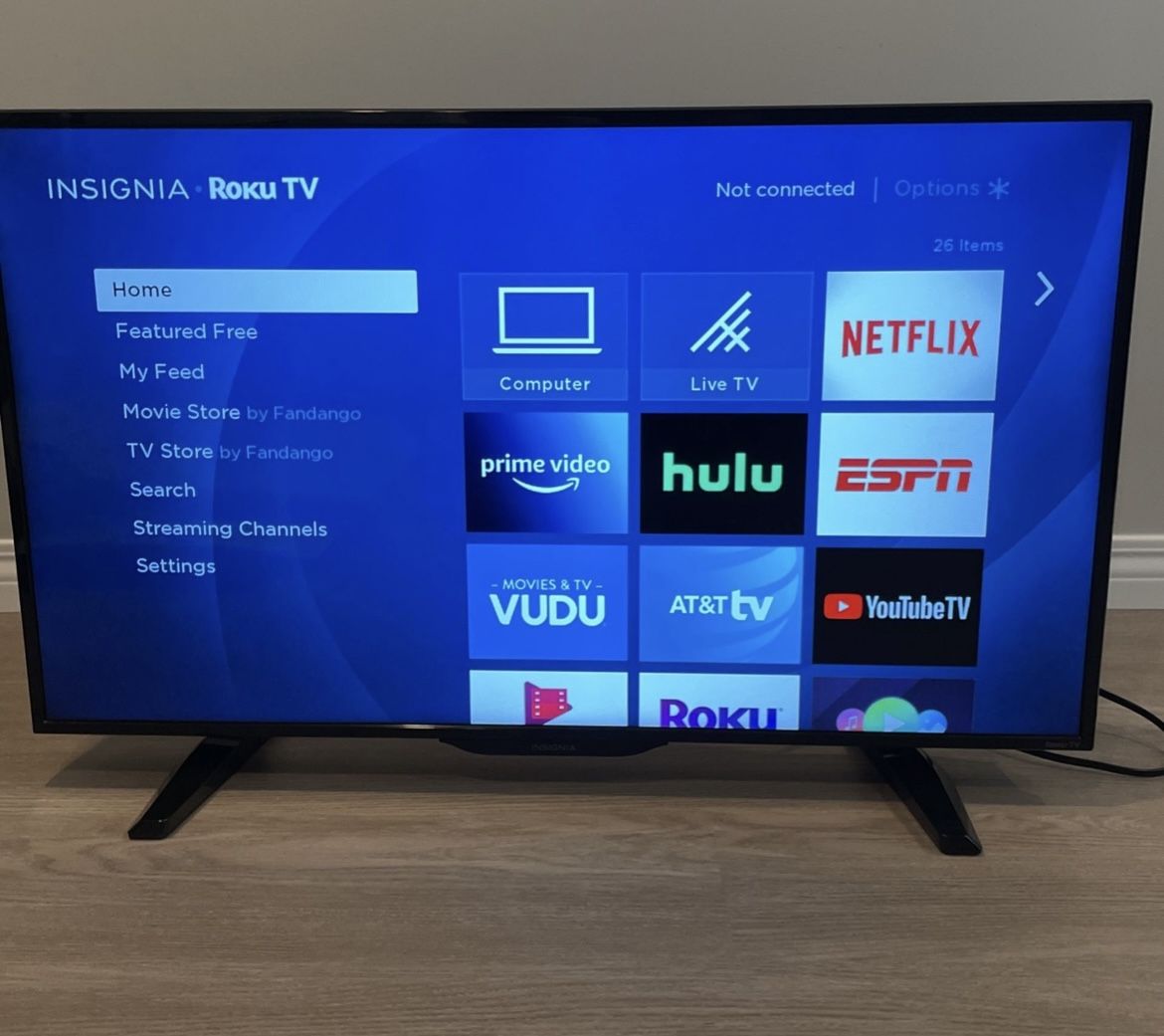 Insignia Roku Smart TV 39” With New Remote!