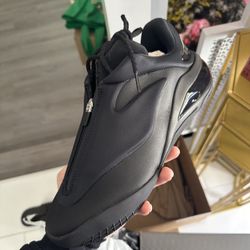 Converse Shai 001 Charm Black Size 10 And 10.5