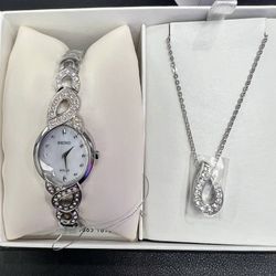 Seiko Women’s Swarovski Crystal Solar Watch & Necklace Gift Set – Brand New in Box