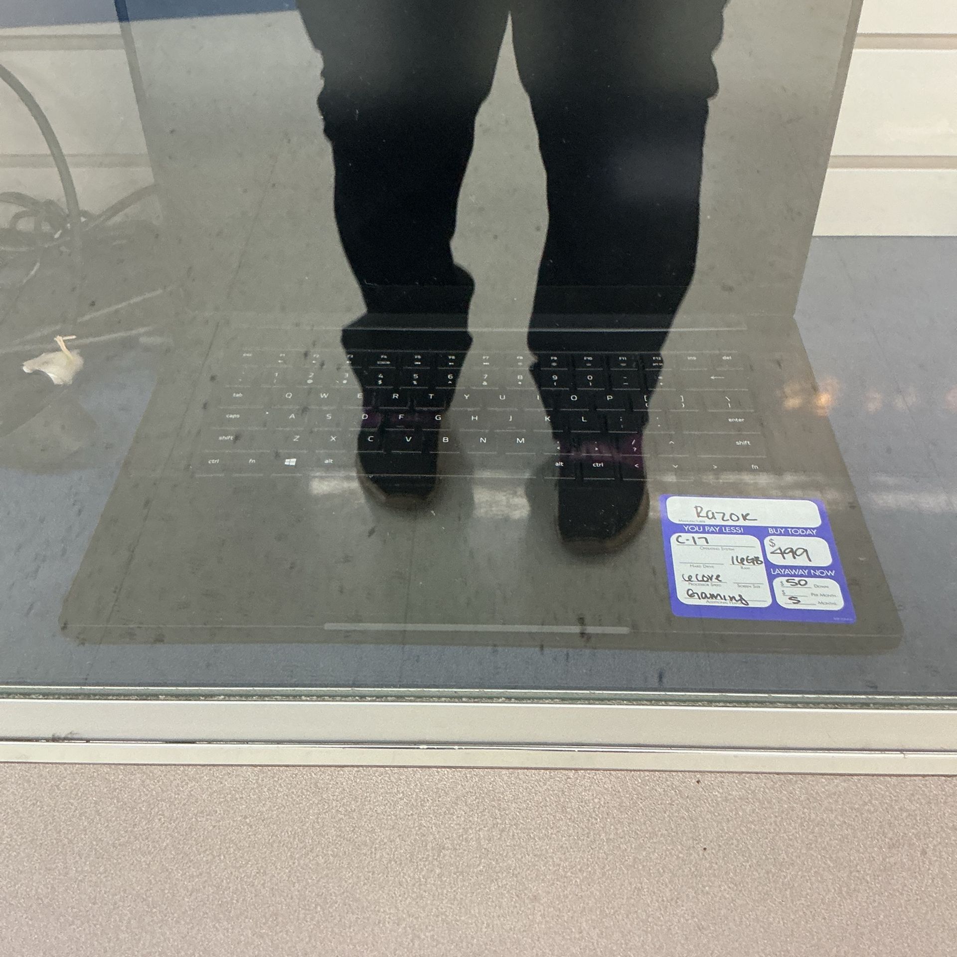 Laptop 