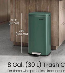 Trash Can with Lid, 8 Gallon Garbage Can, Stainless Steel Small Waste Bin with Step Pedal and Inner Bucket, Soft Close, Kitchen, Retro Green ULTB003C0