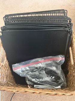 Black Wire grids Holders Set for small animals
