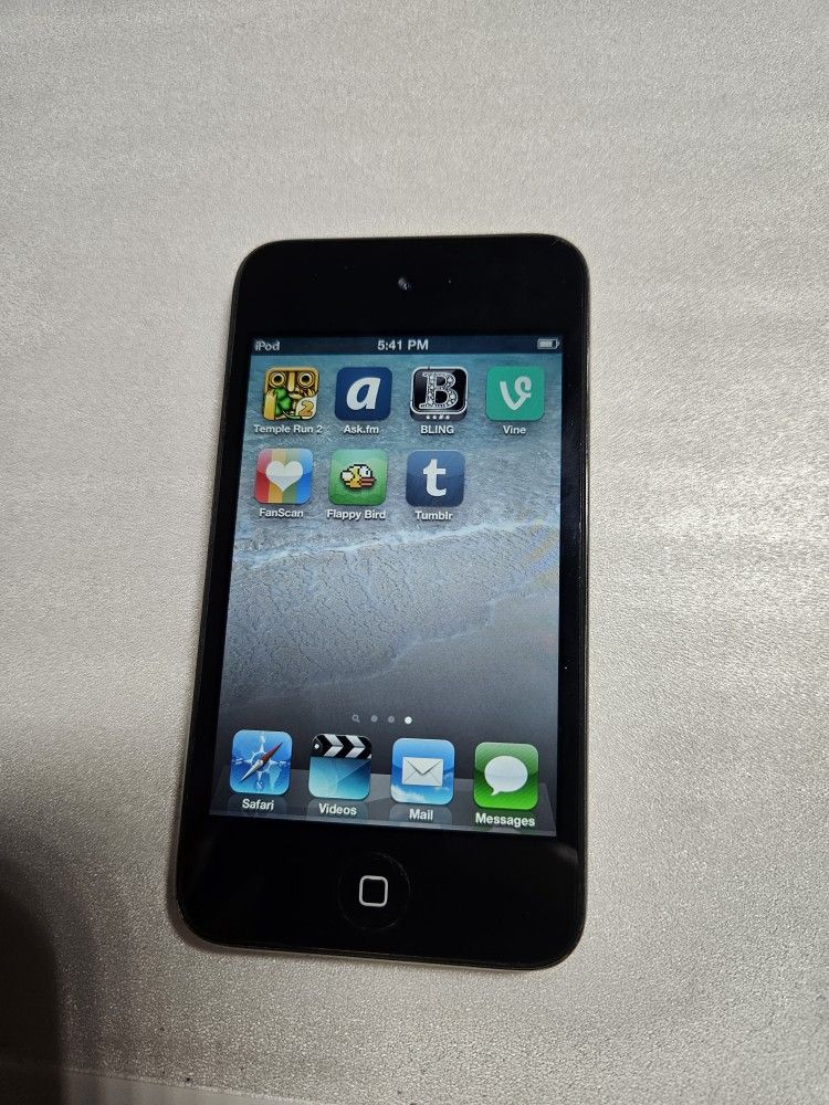 Ipod Touch With Orginal Flappy Bird Good Condition With Charger Or Best Offers
