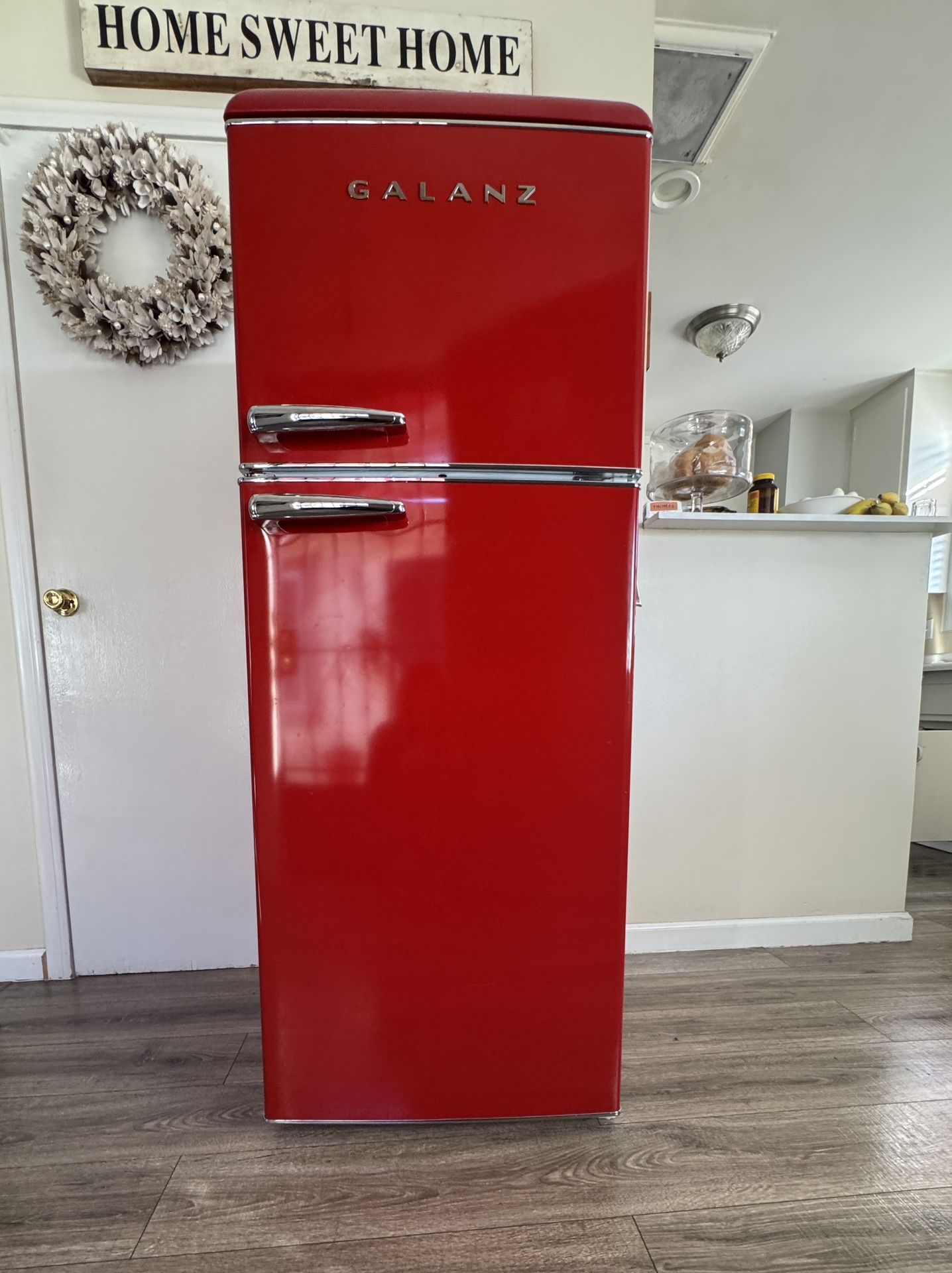 Retro Top Freezer Refrigerator 