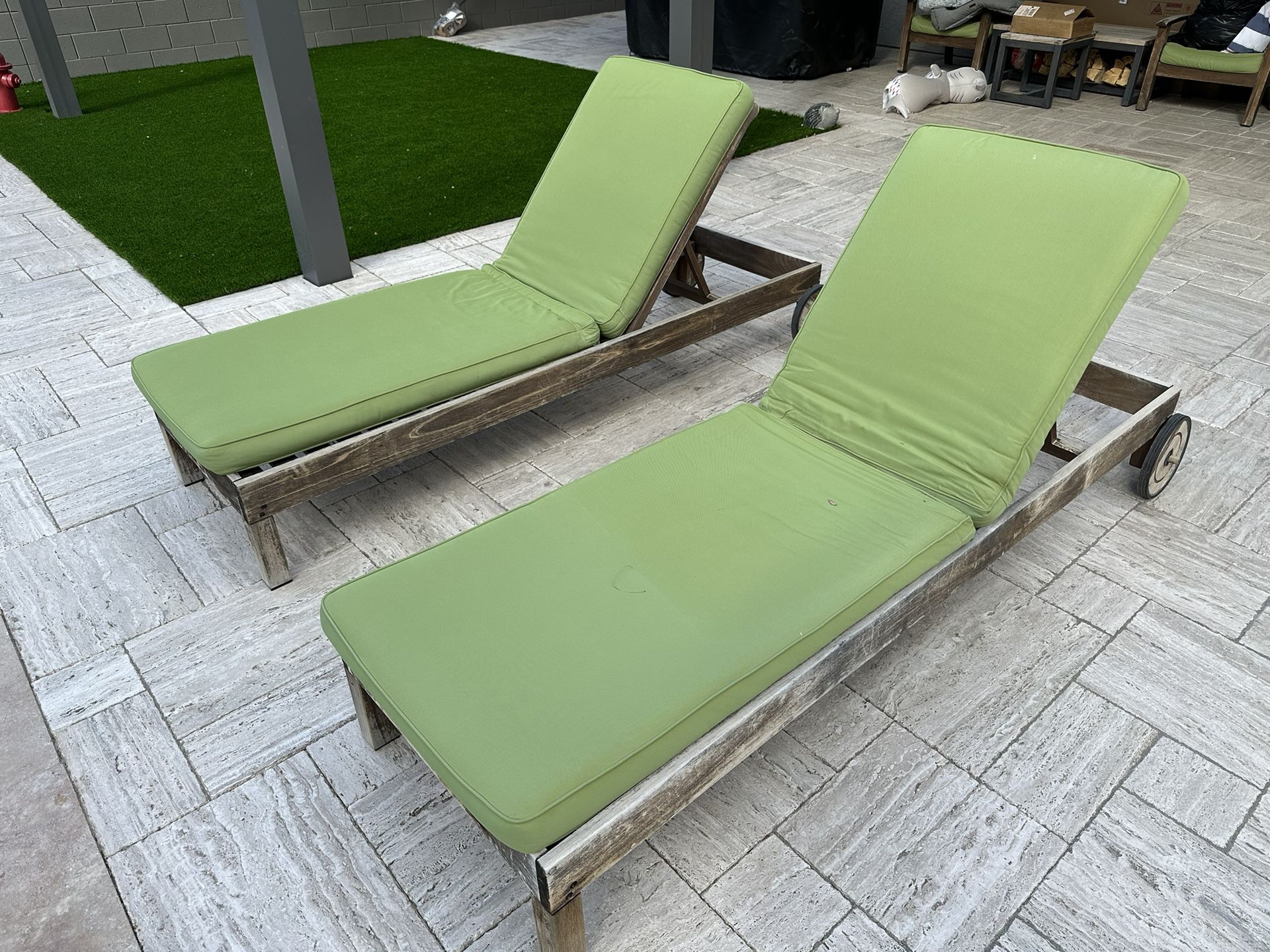 Pottery Barn - Outdoor Chaise Lounge Set