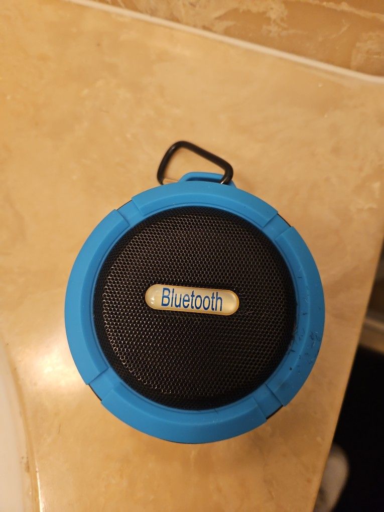 Clip Bluetooth Speaker 