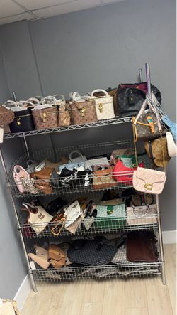 Purses & Bags — 40+ Styles Available