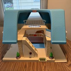 Little Tikes Dollhouse 28”long X 17”wide x 21”tall In Original Box Vintage
