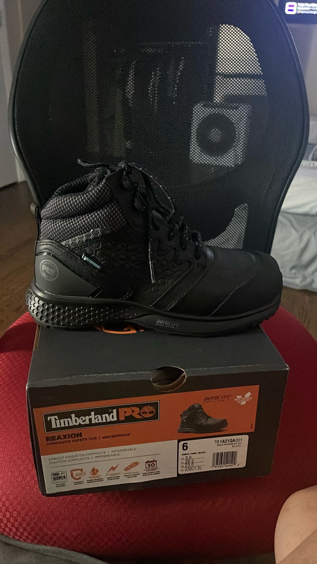 ****TIMBERLAND WOMEN WORK BOOTS ****