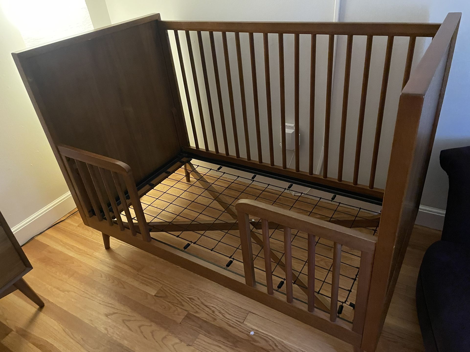 West-Elm Crib With Extention