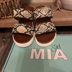 MIA Julieann Platform Slide Sandals   Size 8M – Beige Multi Snakeskin