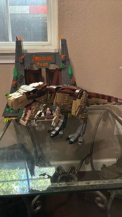 LEGO 75936 Jurassic Park T. rex Rampage Built