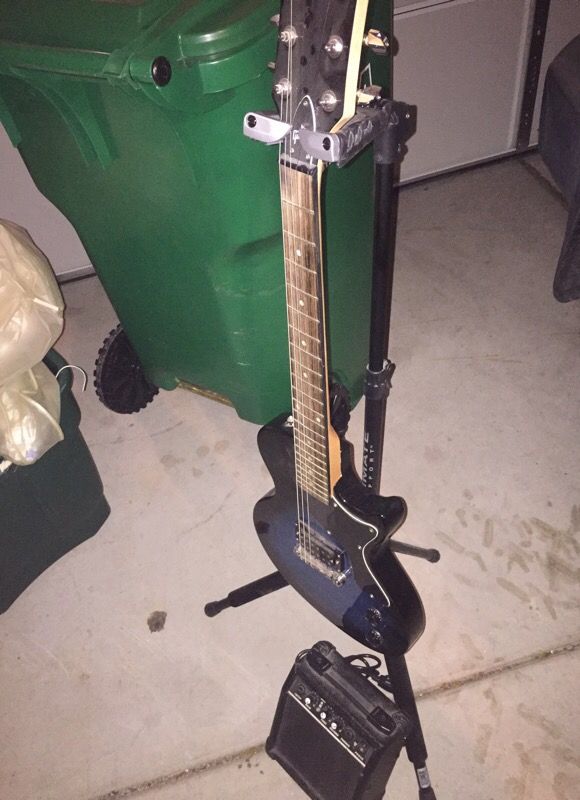 Maestro Electric Guitar