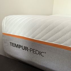 King Size Tempur Pedic Rhapsody Luxe Mattress + Adjustable Frame 
