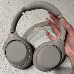 Sony WH-1000xM4 Premium Noise Cancelling Headphones 