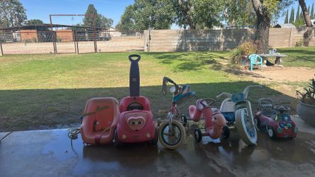 Assorted kids toys