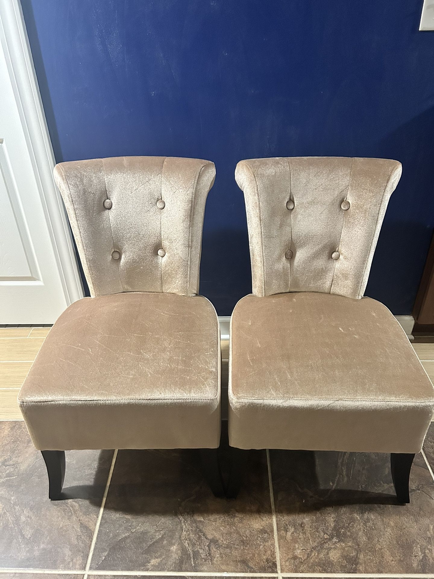 Winter White Accent Chairs
