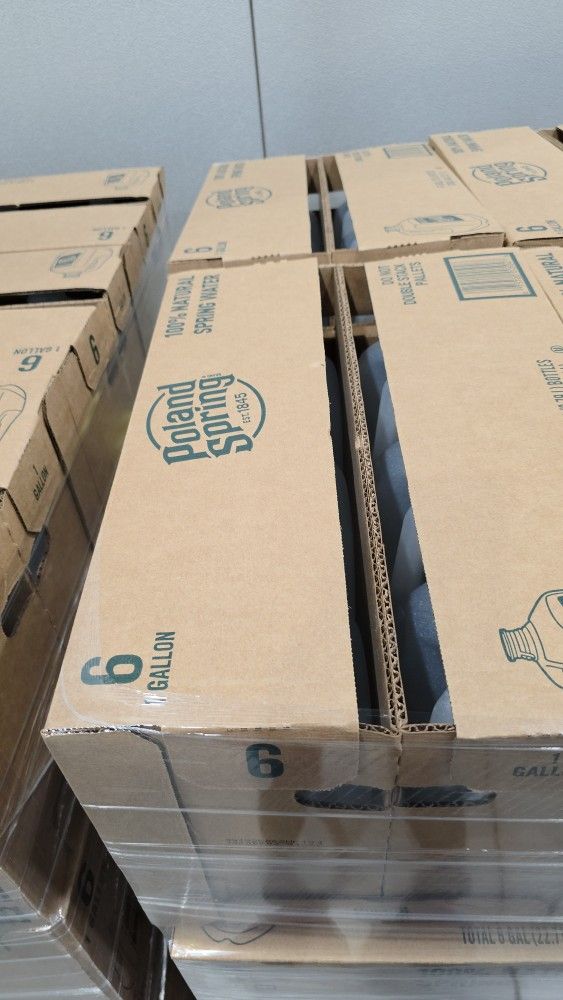 ( 6 ) 1 -Gallon Poland Spring Water
