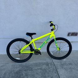 Se Bike 26in (LOOK AT DESCRIPTION)