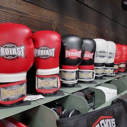 BOXING GLOVES🔹PUNCHING BAGS🔹WRIST WRAPS🔹MITTS