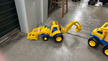 Tonka plastic toys