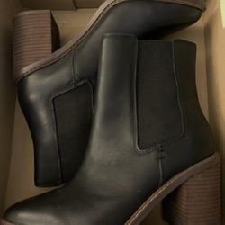 Womens Chelsea Boots Crown Vintage