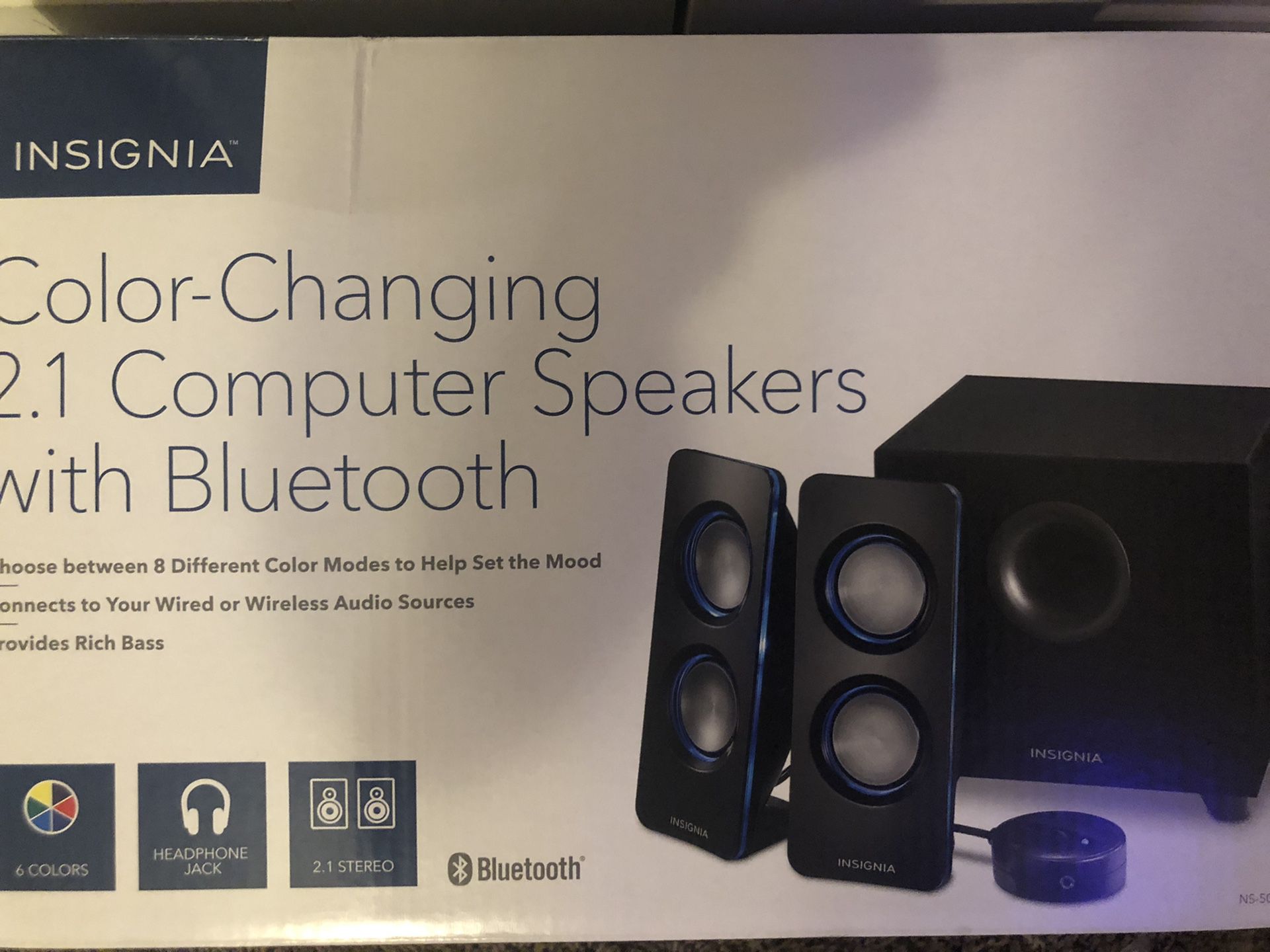 Color changing 2.1 computer speakers with Bluetooth