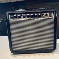 AMP Frontman 15 R