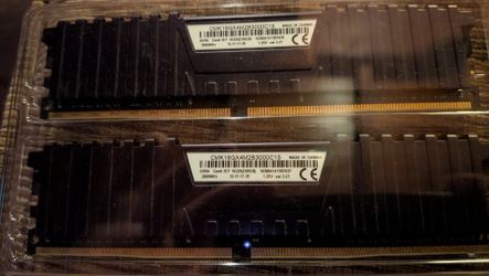Corsair Vengeance LPX 16GB DDR4 RAM Kit - 2x8GB 3000MHz