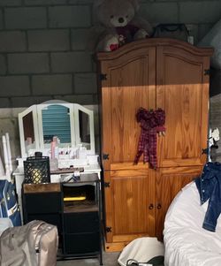 Armoire