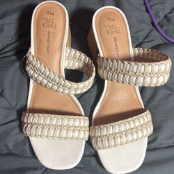 Brand New! Size 7.5 Little Chunk Heels