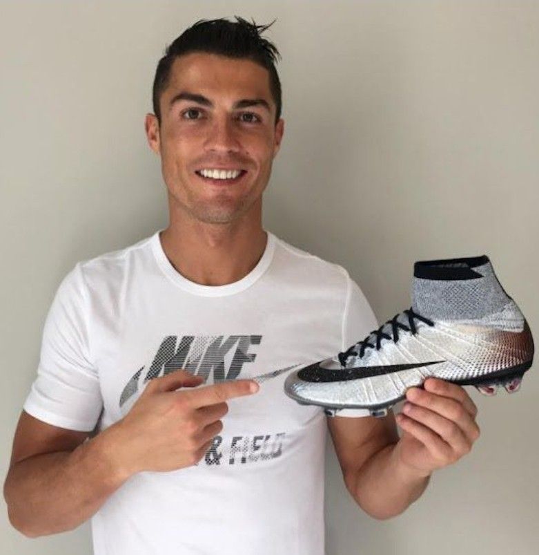 Nike Mercurial Superfly 4 CR7 "Quinhentos" FG Ronaldo Metallic Silver