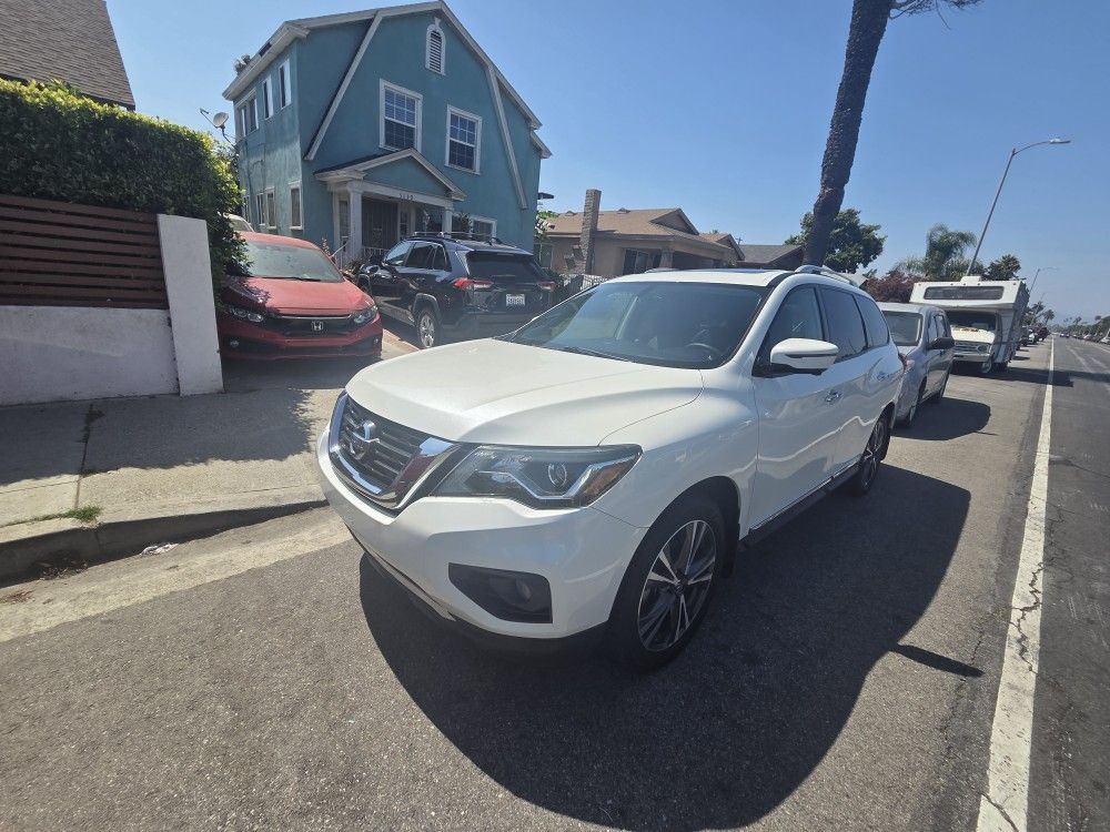 2018 Nissan Pathfinder