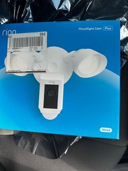 Floodlight Cam Plus