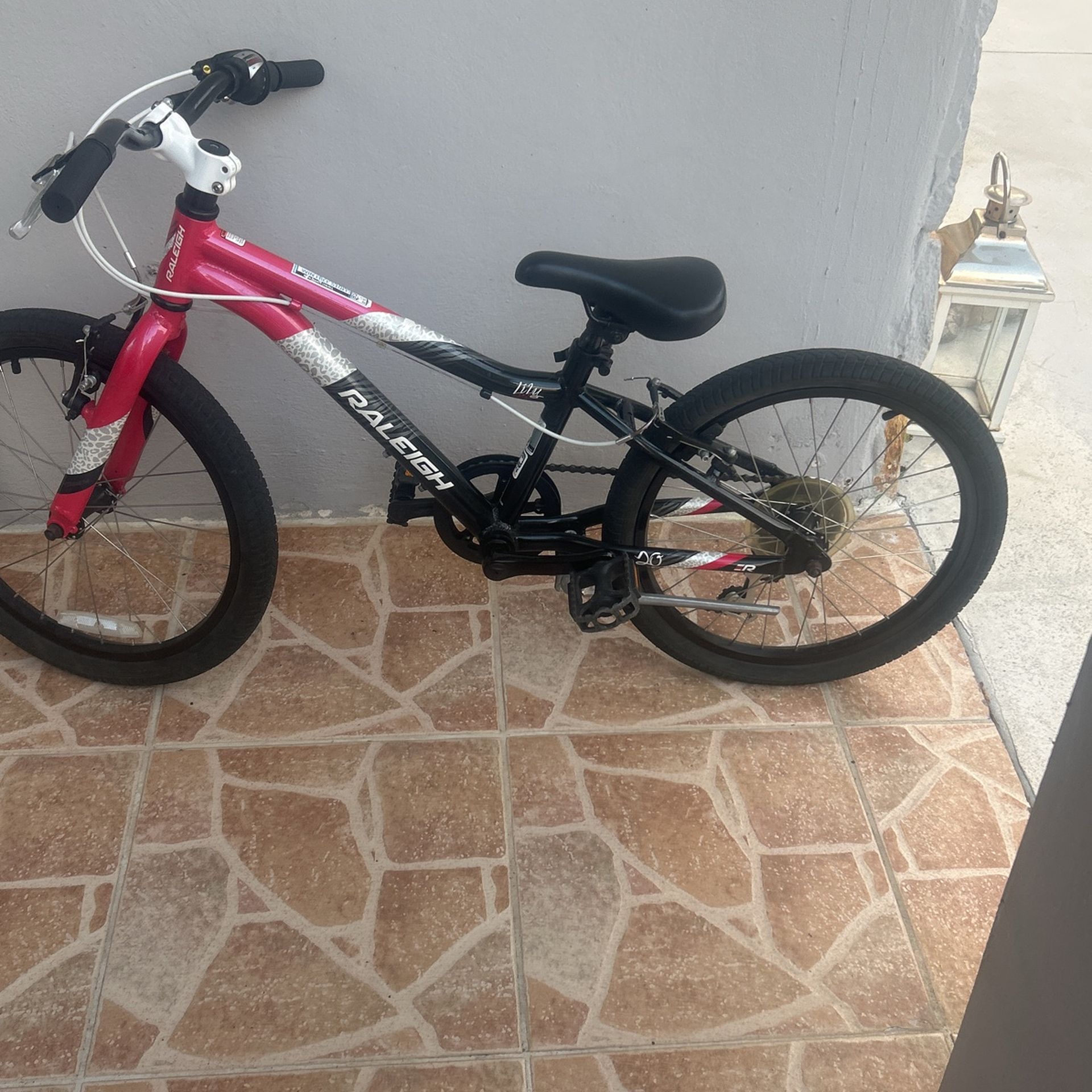 Raleigh Bike Lily 20” Girls