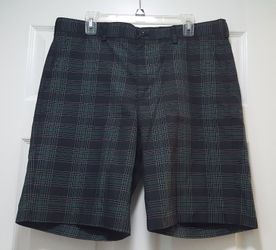 Men's IZOD GOLF shorts size 36