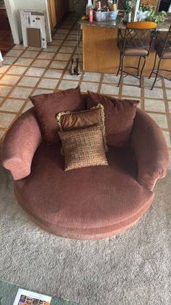 Round sofa chair