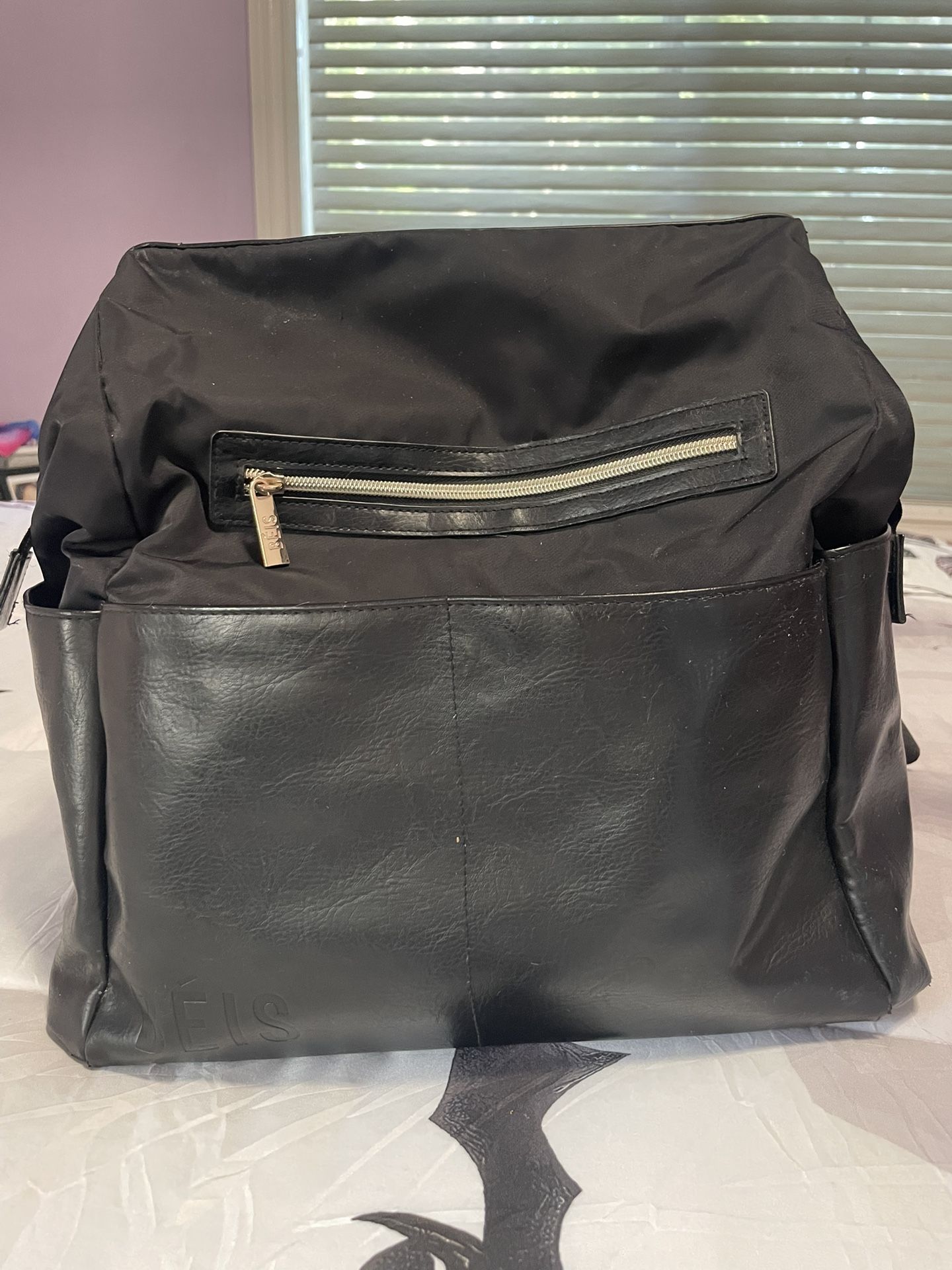 Beis - The Backpack Diaper Bag In Black