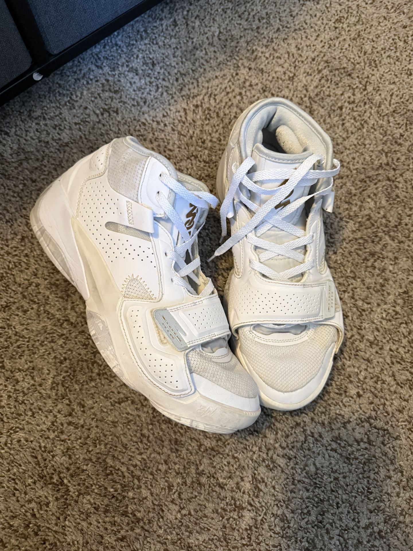 Jordan Zion 2 Size 9 Men’s