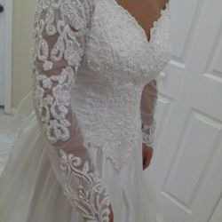 New Morilee Wedding Dress, Size 12-14 In White