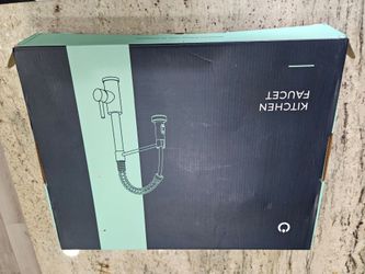 Kitchen Faucet (Grifo de cocina)