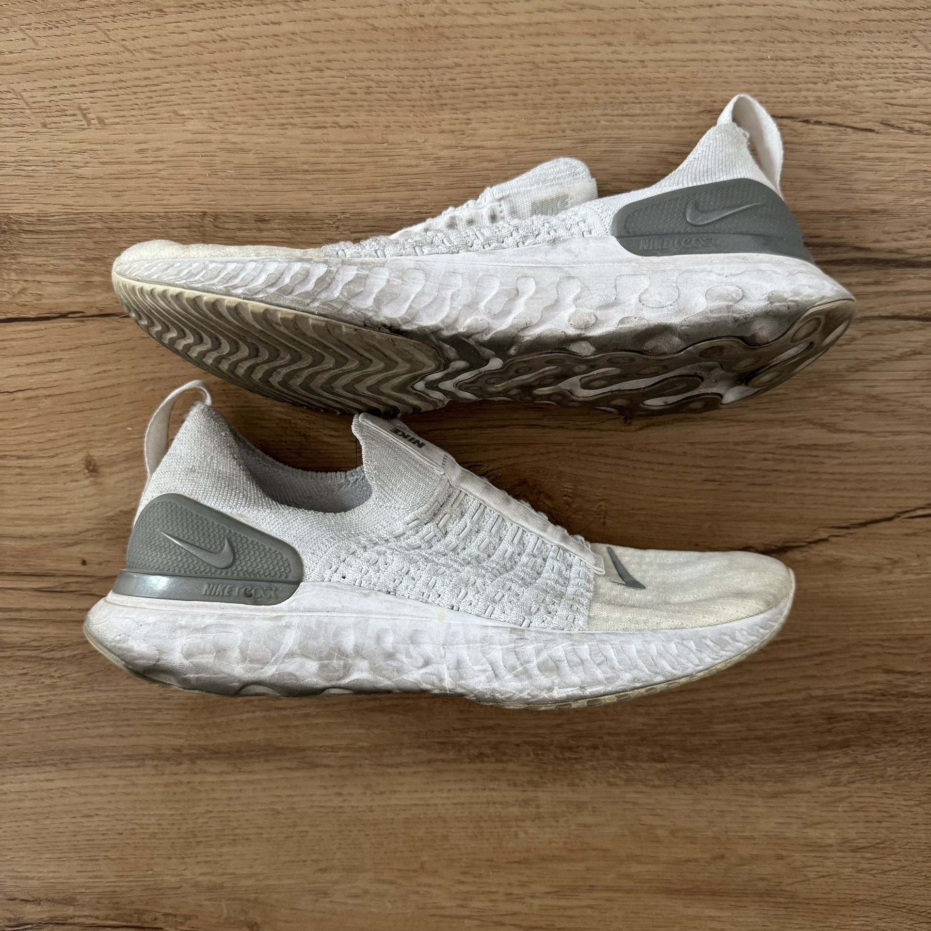 Women’s Nike React Phantom Run Flyknit 2 Laceless Running Shoe