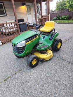 John Deere D105