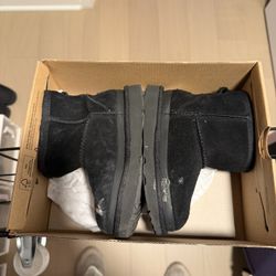 Uggs Classic Minnie Zipper Black Toddler-9